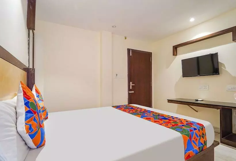 Fabhotel Hr Residency