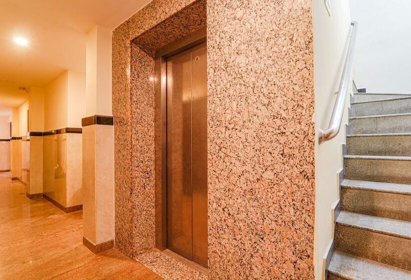 Fabhotel Hr Residency