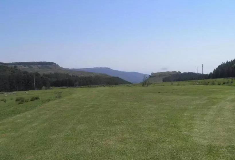 هتل Long Creek Lodge