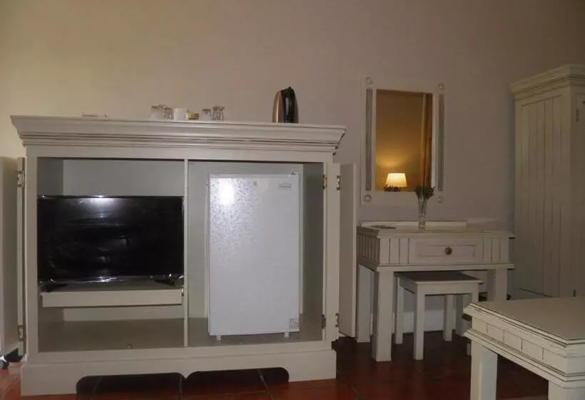 هتل Long Creek Lodge