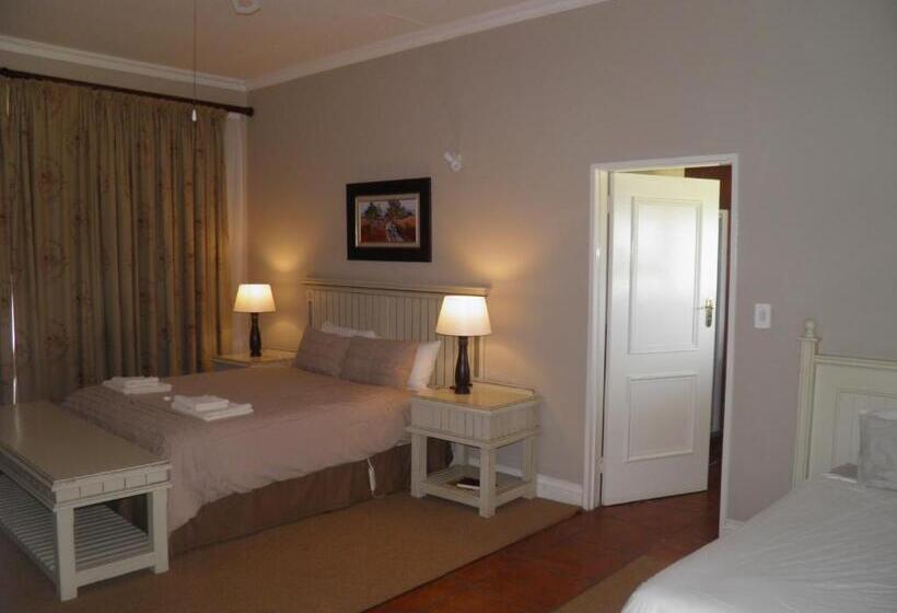 Отель Long Creek Lodge