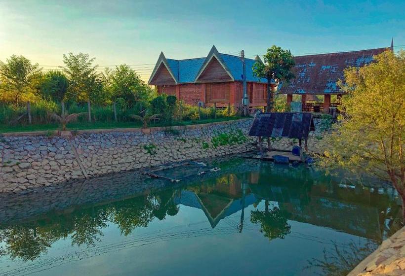 Padaeng Mountain View Resort