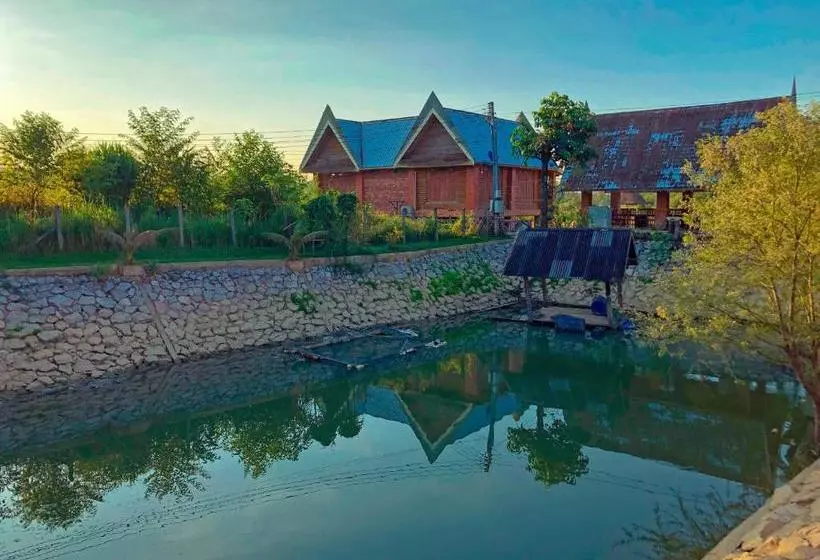 Padaeng Mountain View Resort