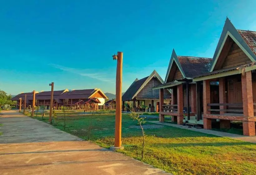 Padaeng Mountain View Resort