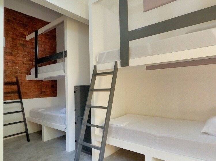 Пансион Paziflora Hostel