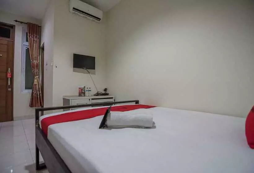 Majatalo Reddoorz Plus Near Semanggi