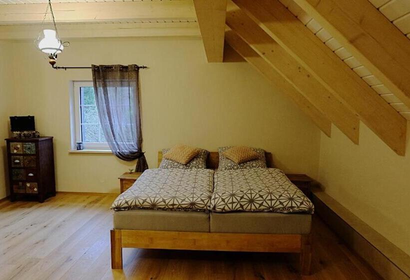 بنسيون Villa Jana