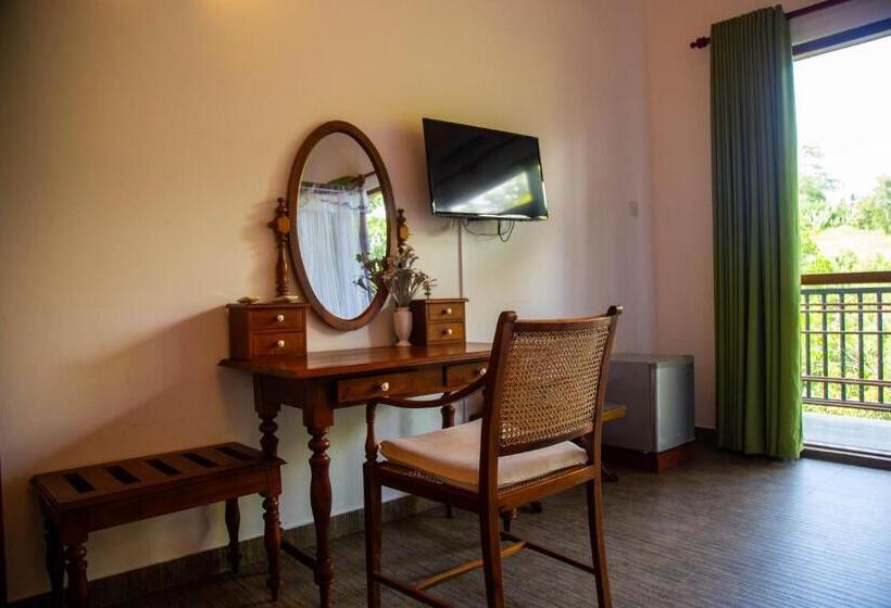 مبيت وإفطار Laluna Eco Resort Pvt Ltd