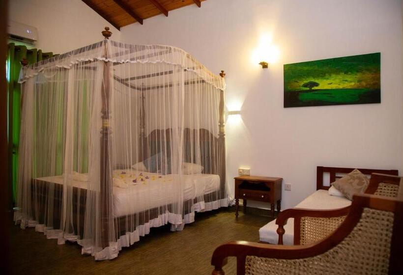 مبيت وإفطار Laluna Eco Resort Pvt Ltd