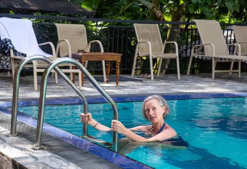 Aamiaismajoitus (B&B) Laluna Eco Resort Pvt Ltd