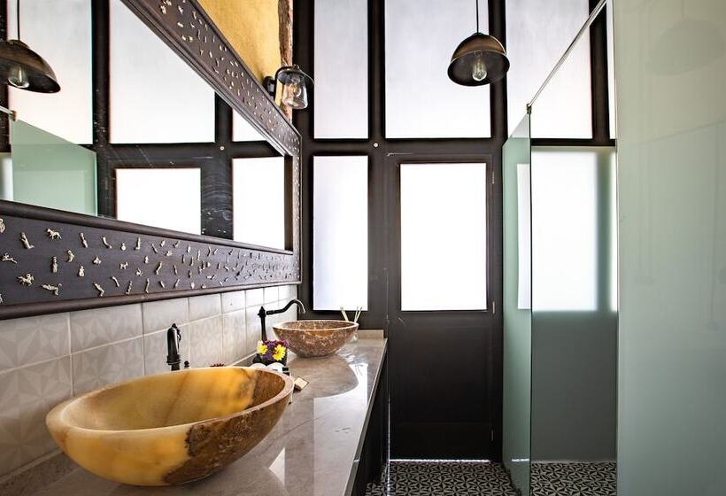 Отель Los Camilos