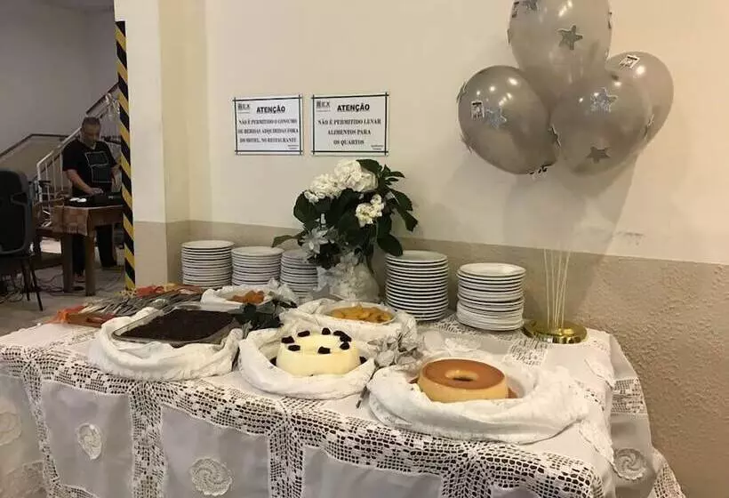 Hotelli Vila Real Rex