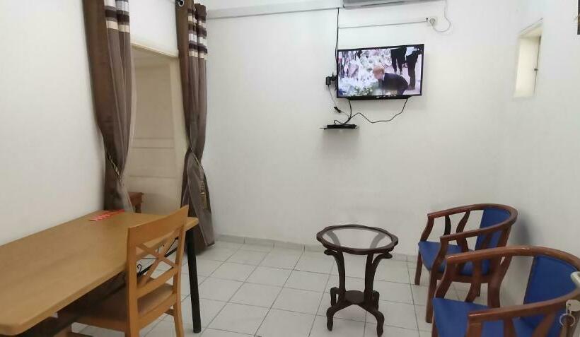 فندق Veronique Christine