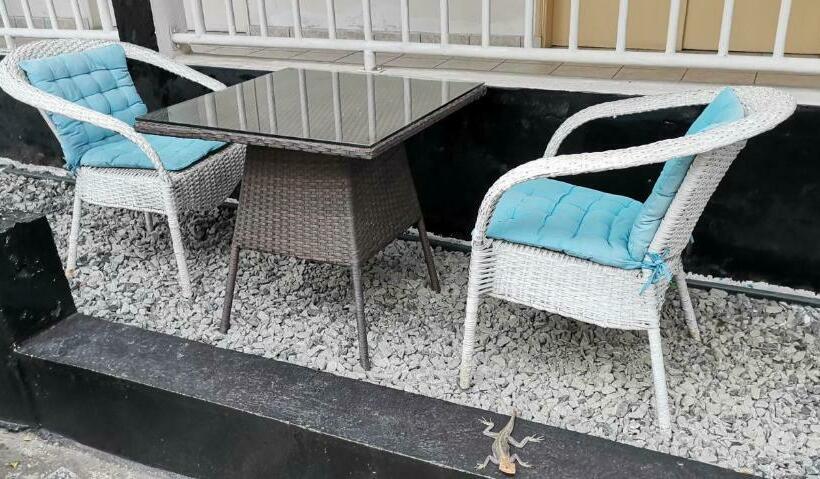 فندق Veronique Christine