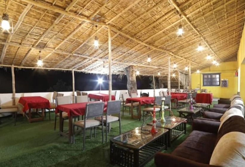 فندق Kausani Retreat