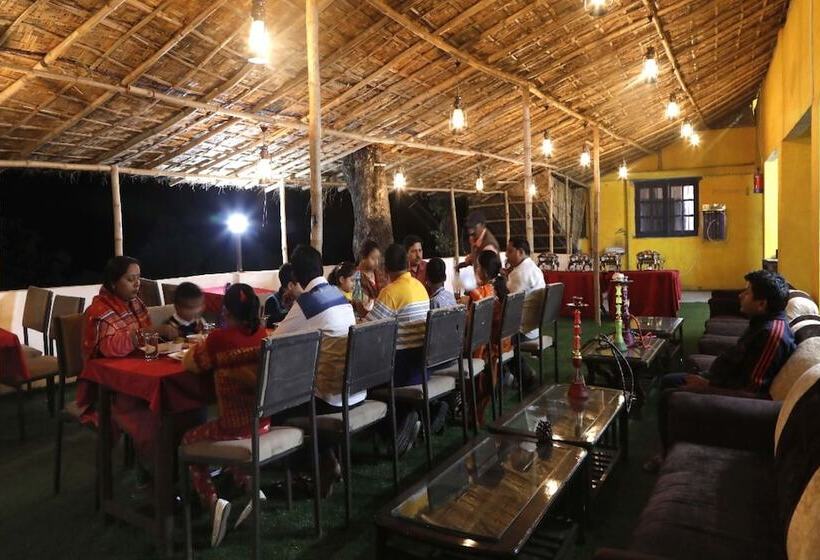 فندق Kausani Retreat