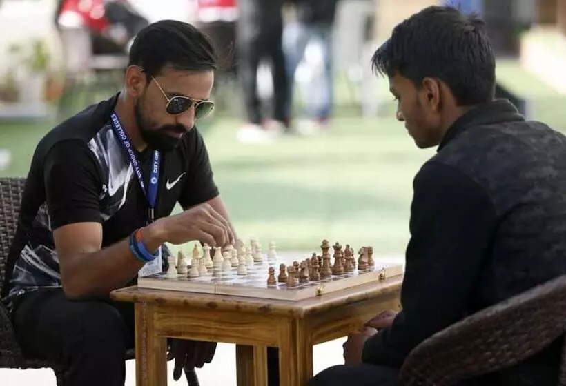 هتل Kausani Retreat