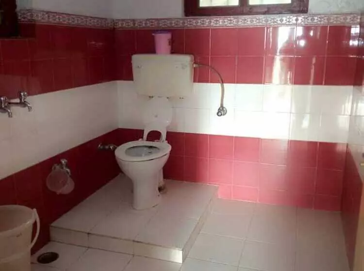 هتل Kausani Retreat