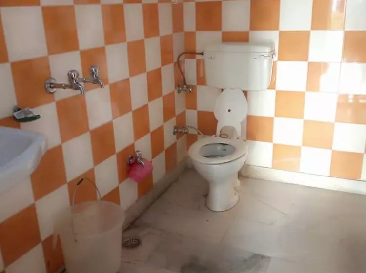 هتل Kausani Retreat