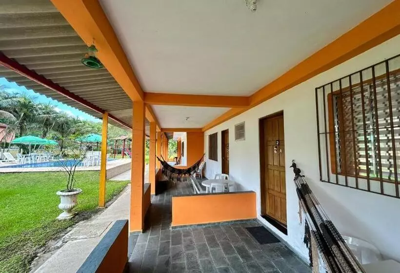 ペンション Pousada Geres Peruíbe