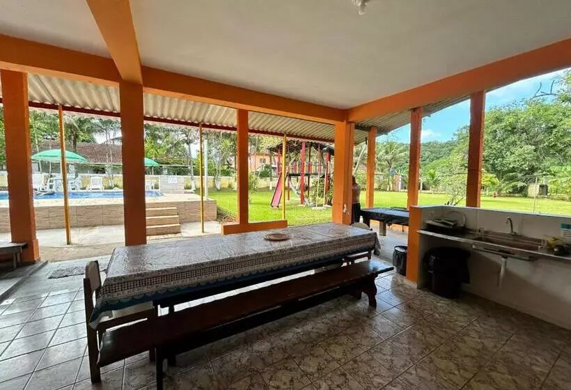 ペンション Pousada Geres Peruíbe