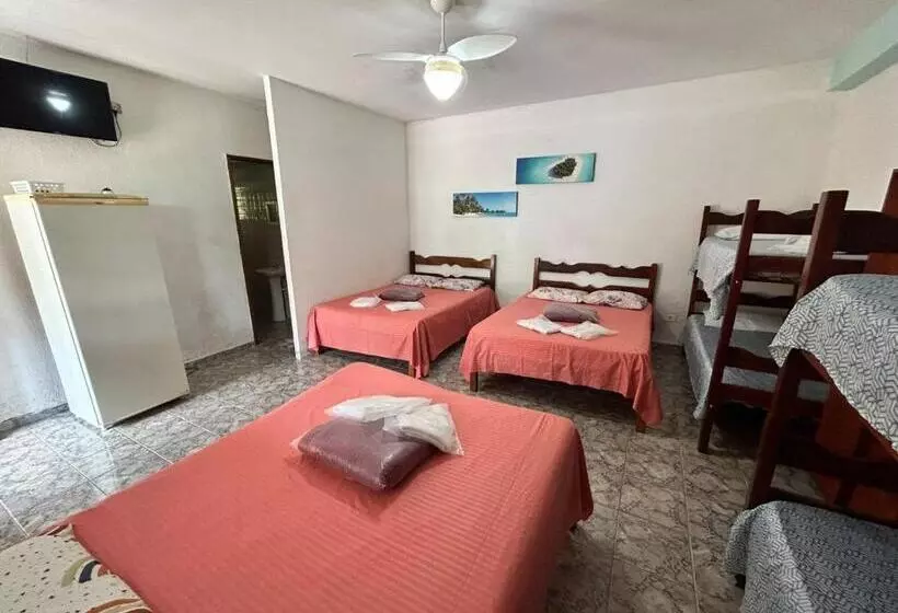 ペンション Pousada Geres Peruíbe