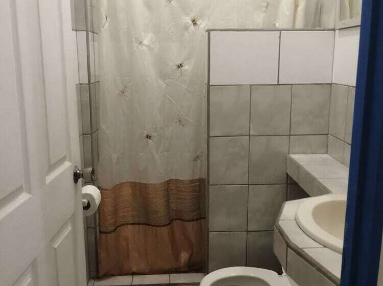 Hildas Bed And Breakfast