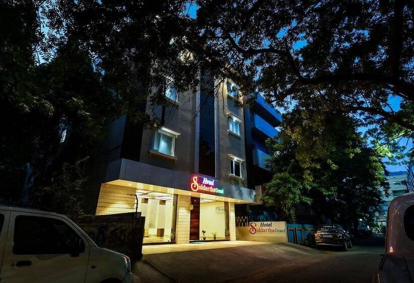 בית מלון כפרי Super Capital O Siddartha Grand