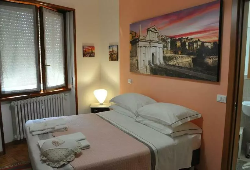 پانسیون Citywalls Guest House Bergamo