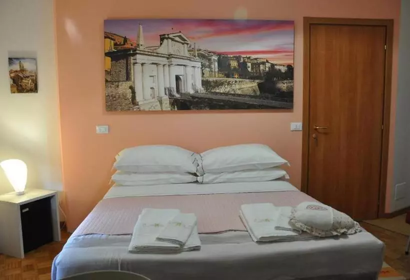 پانسیون Citywalls Guest House Bergamo