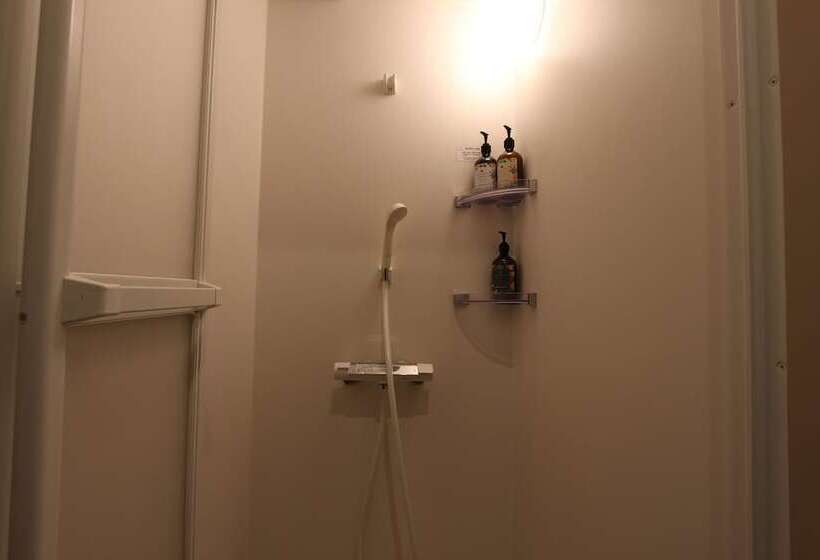 הוסטל Just In Fukuoka