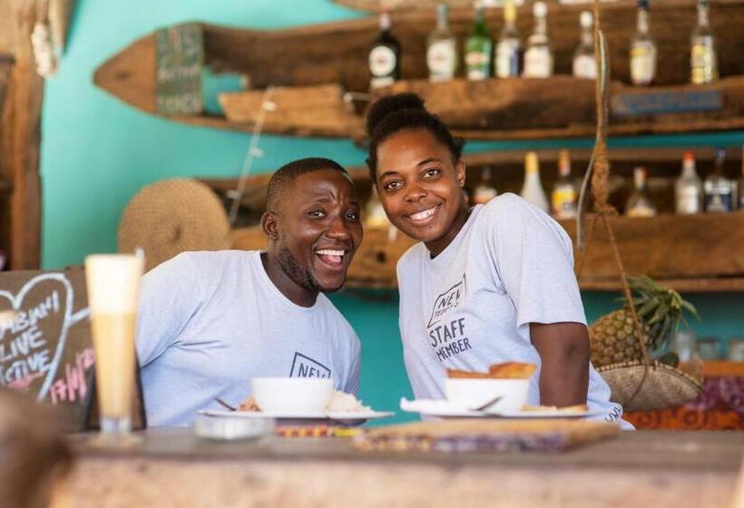 旅馆 New Teddy's On The Beach