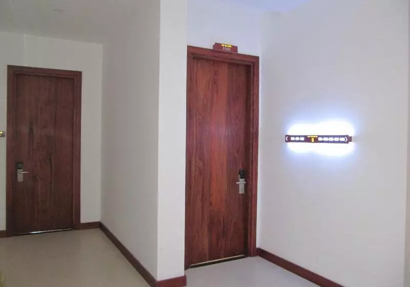 هتل Khách Sạn Hiệp Yến