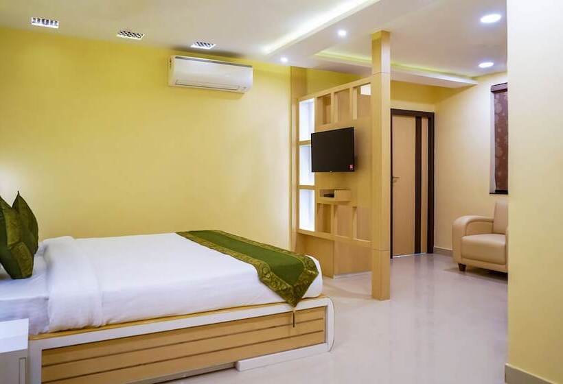 Hotel Treebo Oasis, Laxmisagar