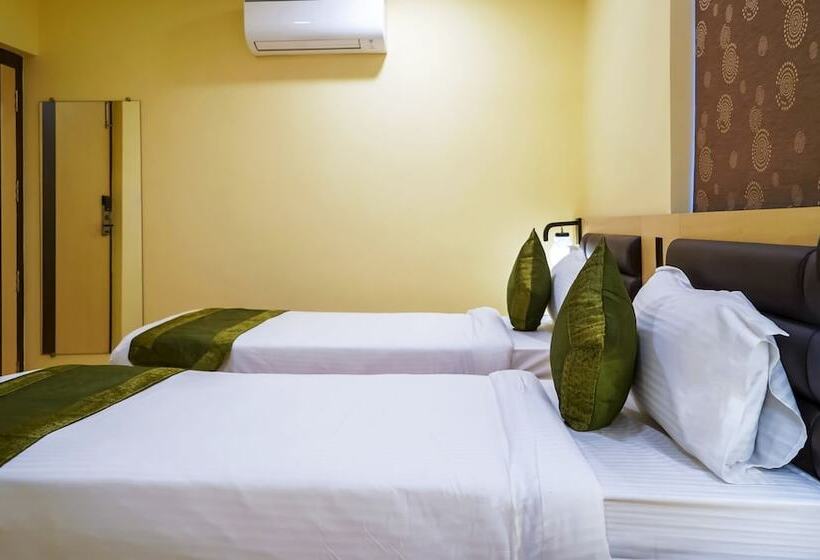 Hotel Treebo Oasis, Laxmisagar