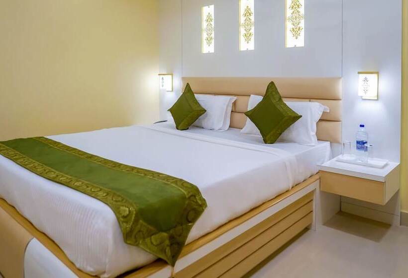 Hotel Treebo Oasis, Laxmisagar