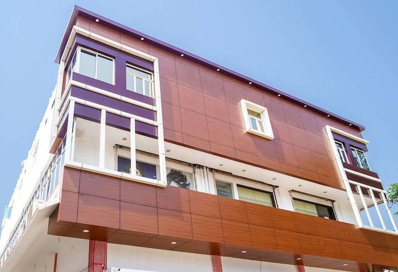 Hotel Treebo Oasis, Laxmisagar