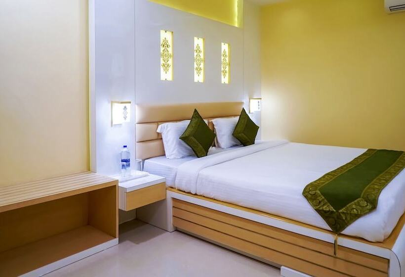 Hotel Treebo Oasis, Laxmisagar