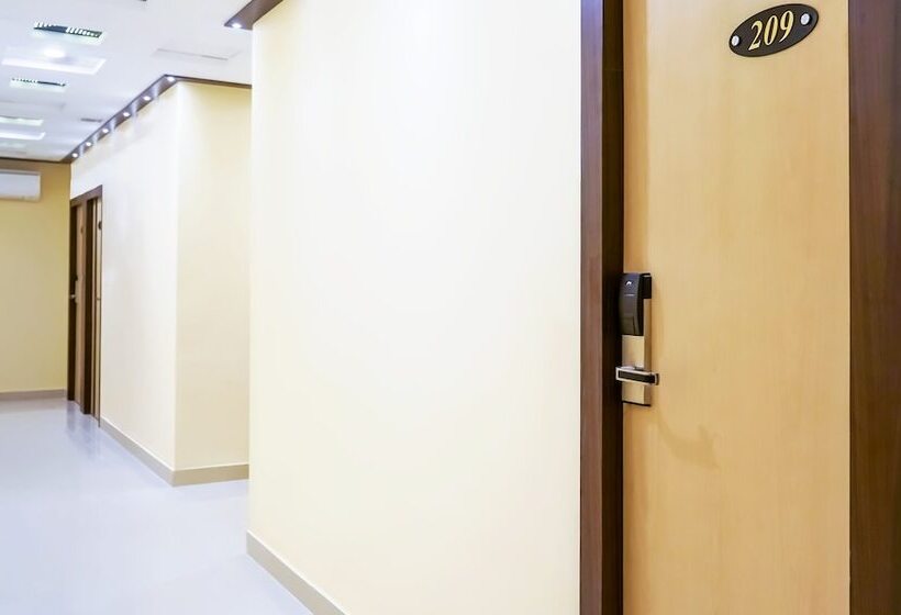 Hotel Treebo Oasis, Laxmisagar