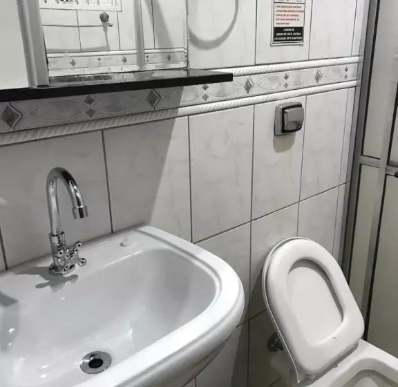 Majatalo Office Hostel  Quartos E Cozinhas Privativas Ar Condicionado Emitimos Nota Fiscal