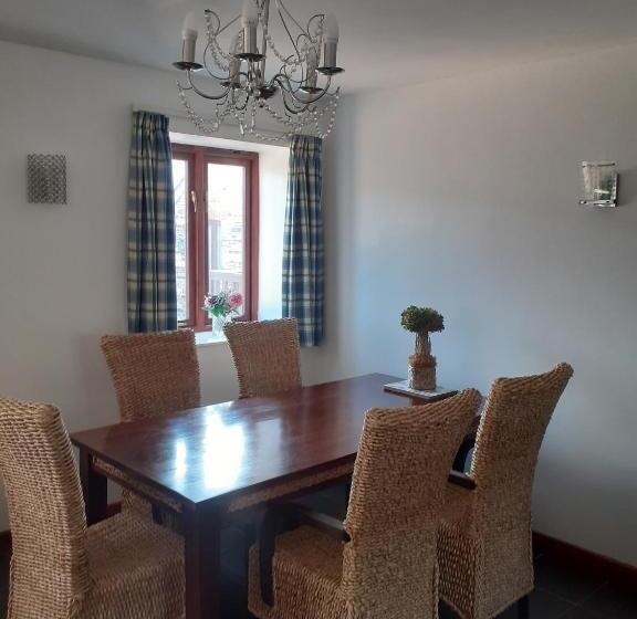 בית מלון כפרי The Carthouse