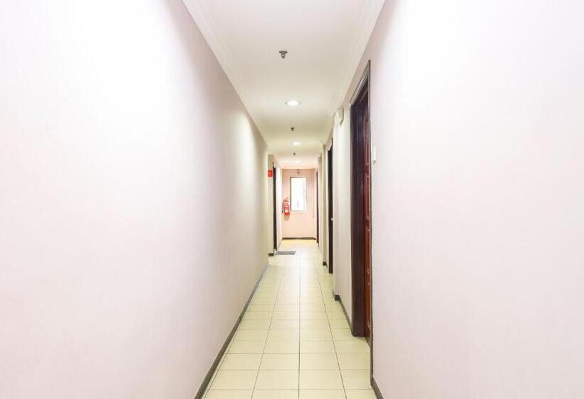 Oyo 472 Comfort Hotel 1