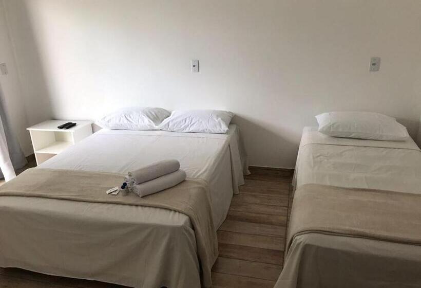 پانسیون Pousada Petunia's