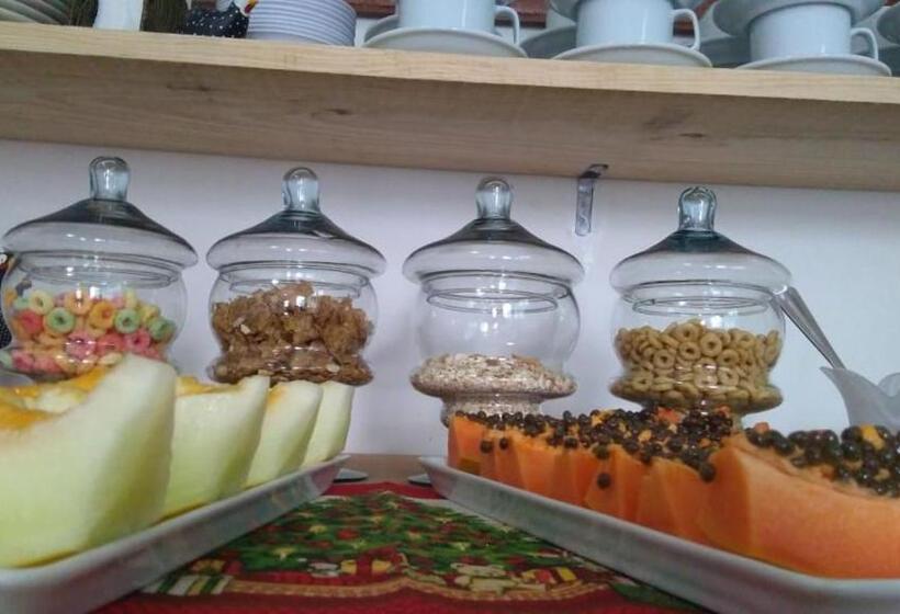 پانسیون Pousada Petunia's