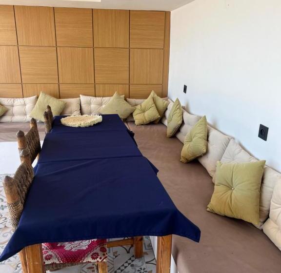 פנסיון Single Fin Beach House