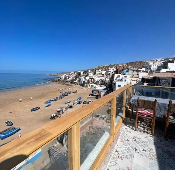 Majatalo Single Fin Beach House