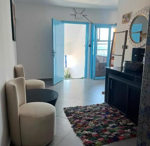 Majatalo Single Fin Beach House