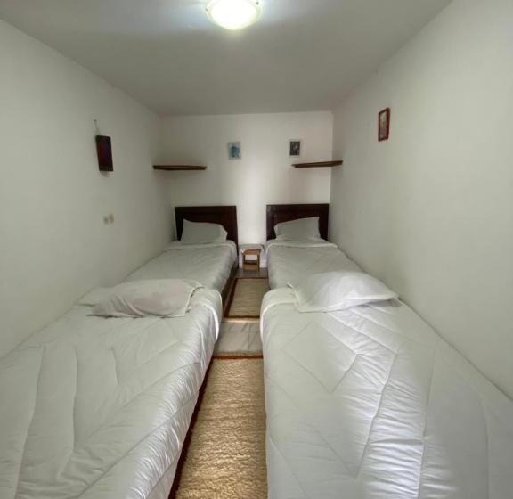 פנסיון Single Fin Beach House