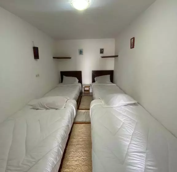 Majatalo Single Fin Beach House