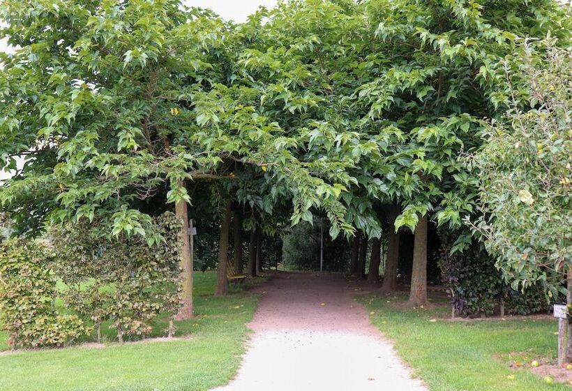 Fruitpark Hotel & Spa